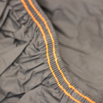 FUNDA CUBRE AUTOS MEDIUM 432X165X119CM. LOGO - Imagen 3